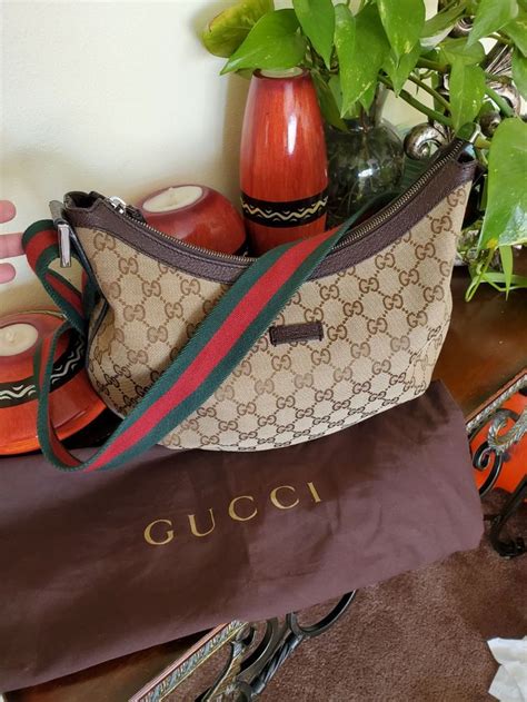 Gucci crossbody with thick strap